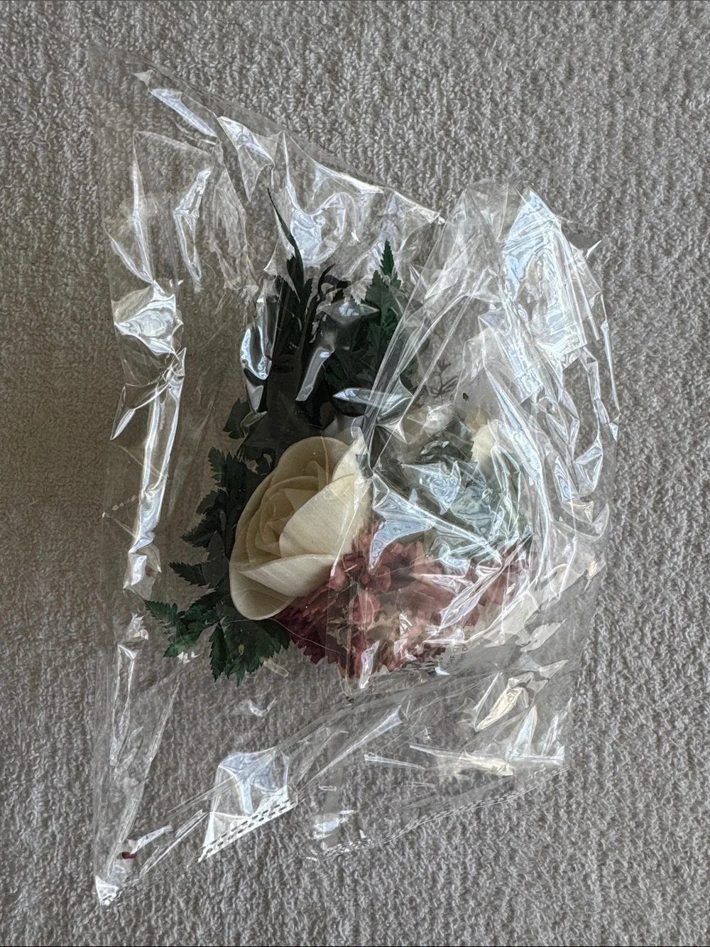 Sola Wood Flowers Romance Boutonnière Set of 3 Flowers